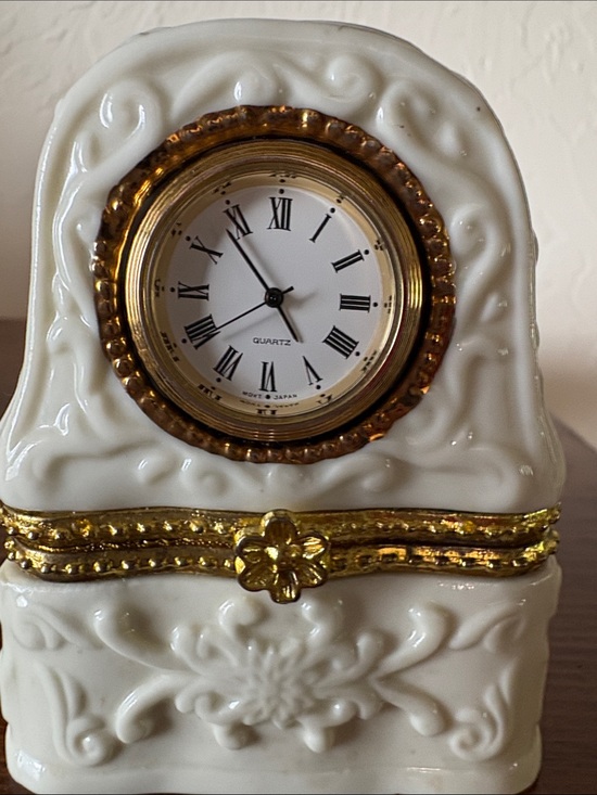 Other - White and Gold Porcelain Mantel Clock - Brand: